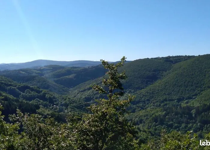 Gite,bergerie En Moyenne Montagne Lacaze